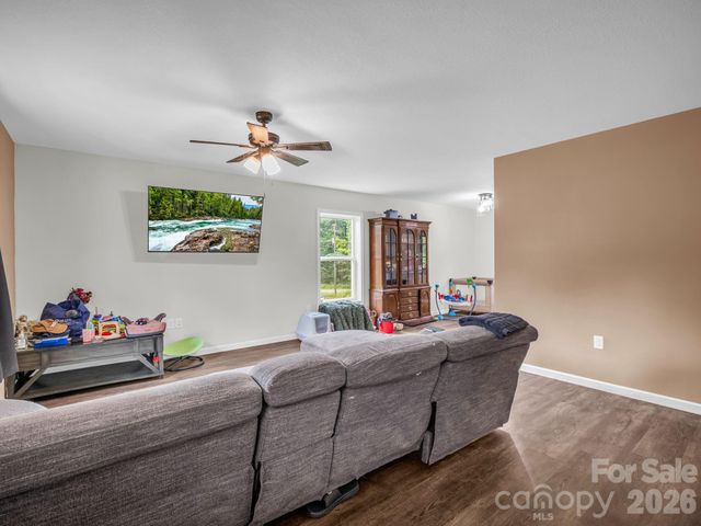 47 Heartleaf Lane, Columbus, NC 28722