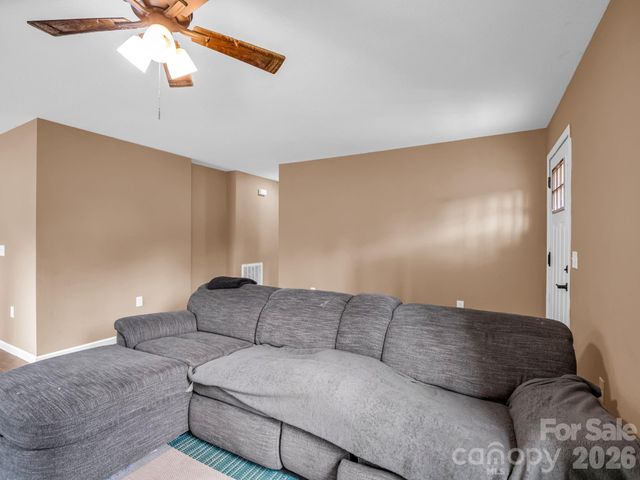 47 Heartleaf Lane, Columbus, NC 28722