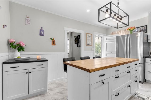 5 Jenny Lind St, New Bedford, MA 02740