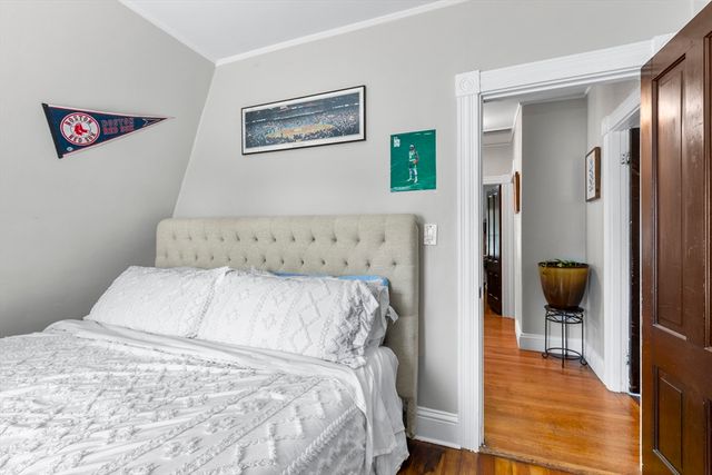 5 Jenny Lind St, New Bedford, MA 02740