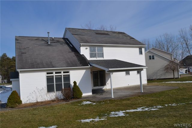 11 Taylor Court, West Seneca, NY 14224