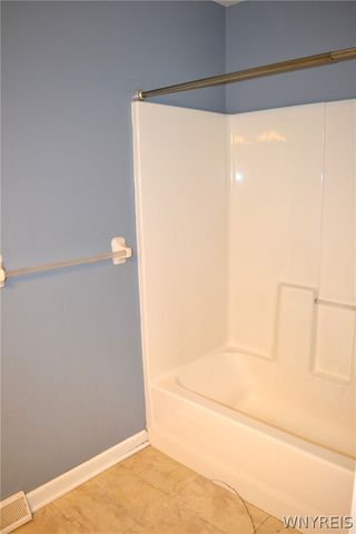 11 Taylor Court, West Seneca, NY 14224