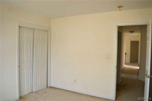 11 Taylor Court, West Seneca, NY 14224