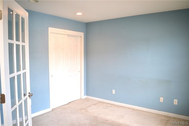 11 Taylor Court, West Seneca, NY 14224