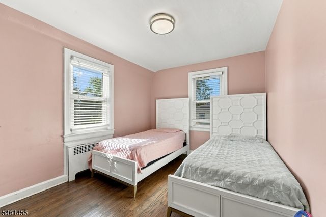 1521 Leslie St, Hillside Twp., NJ 07205