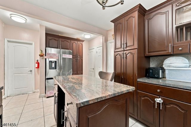 1521 Leslie St, Hillside Twp., NJ 07205
