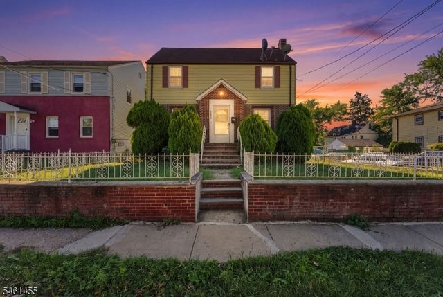 1521 Leslie St, Hillside Twp., NJ 07205
