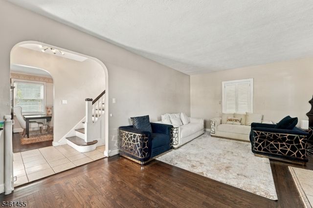 1521 Leslie St, Hillside Twp., NJ 07205