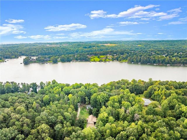 4243 Perry Drive, Gainesville, GA 30506