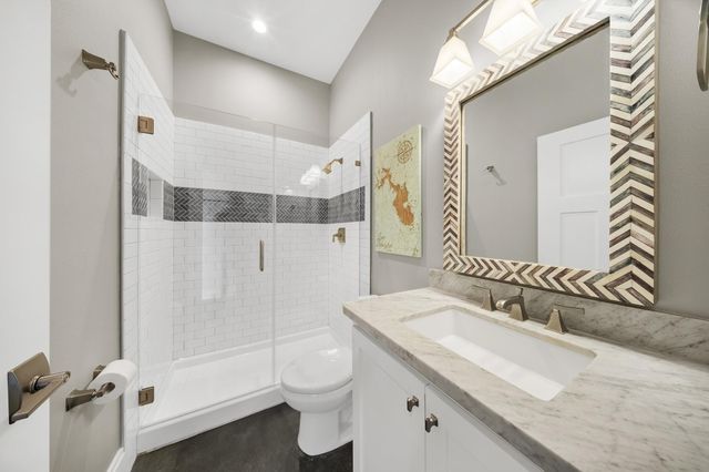 224 Oak Crest Drive, Livingston, TX 77351