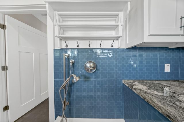 224 Oak Crest Drive, Livingston, TX 77351