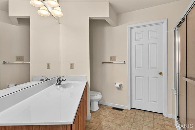 1319 Pine Bluff Drive, St Charles, MO 63304