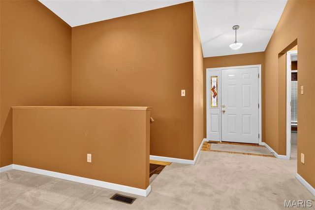 1319 Pine Bluff Drive, St Charles, MO 63304