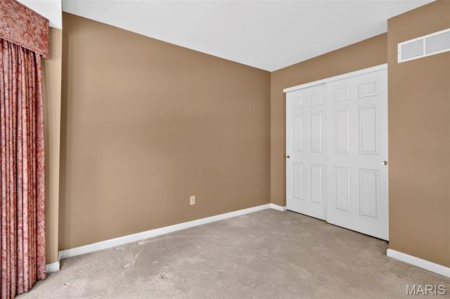 1319 Pine Bluff Drive, St Charles, MO 63304