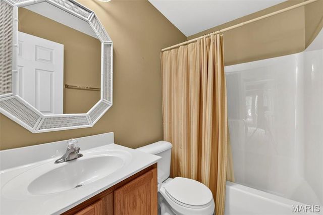 1319 Pine Bluff Drive, St Charles, MO 63304
