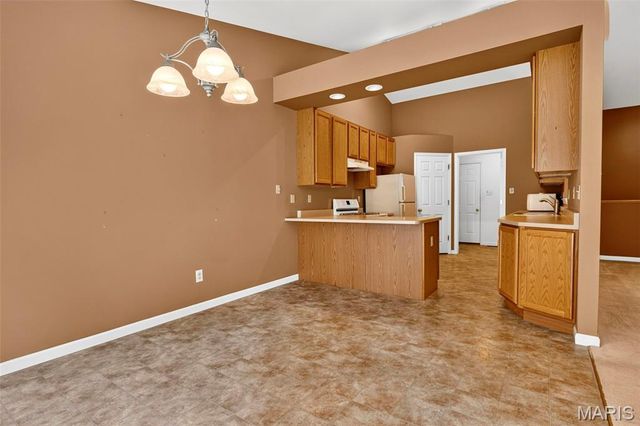 1319 Pine Bluff Drive, St Charles, MO 63304