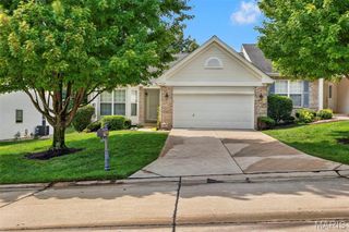 1319 Pine Bluff Drive, St Charles, MO 63304