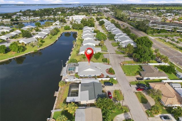 9312 KINGSTON ROAD, Bradenton, FL 34210