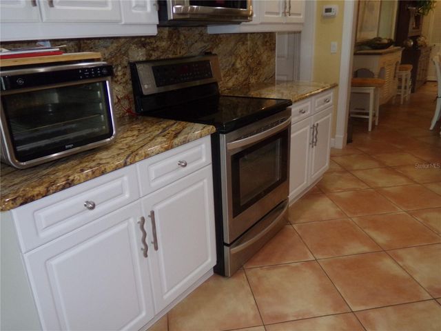 9312 KINGSTON ROAD, Bradenton, FL 34210