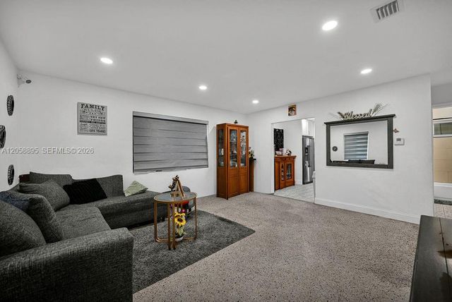2925 NW 63rd St, Miami, FL 33147