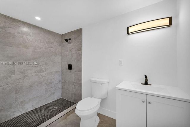 2925 NW 63rd St, Miami, FL 33147
