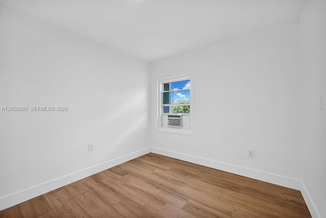 2925 NW 63rd St, Miami, FL 33147