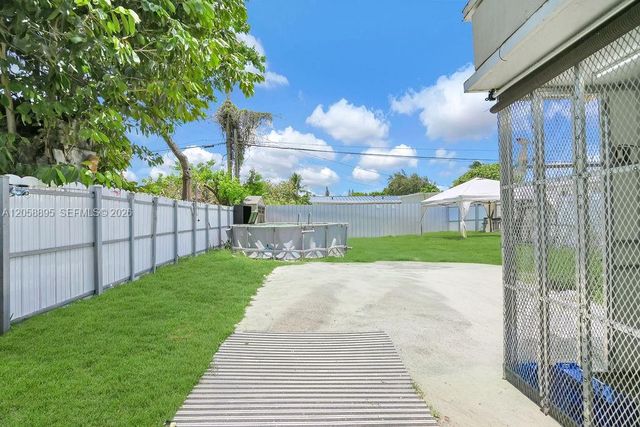 2925 NW 63rd St, Miami, FL 33147