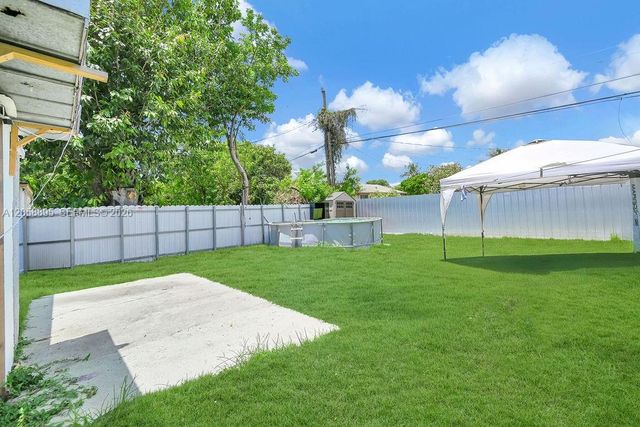 2925 NW 63rd St, Miami, FL 33147