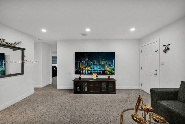2925 NW 63rd St, Miami, FL 33147