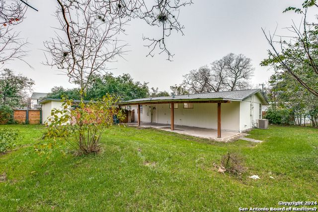 511 E Hathaway Dr, San Antonio, TX 78209