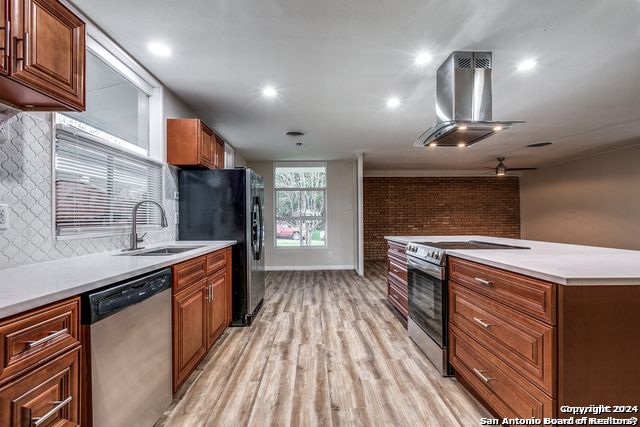 511 E Hathaway Dr, San Antonio, TX 78209