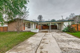 511 E Hathaway Dr, San Antonio, TX 78209