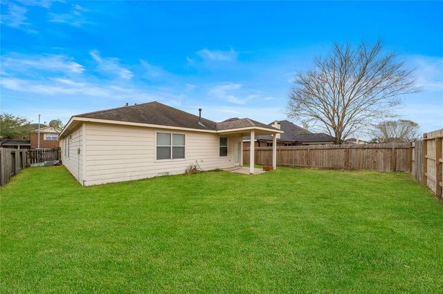 10010 Deer Track Court, Houston, TX 77064
