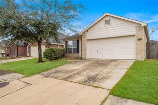 10010 Deer Track Court, Houston, TX 77064