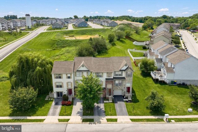 95 COLONIAL DR, Hanover, PA 17331