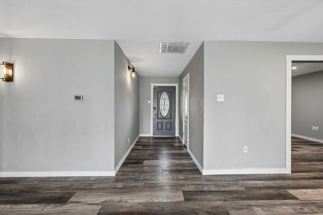 2033 Rose Hill Road, Carrollton, TX 75007