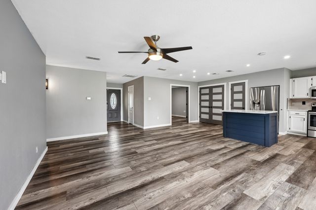 2033 Rose Hill Road, Carrollton, TX 75007