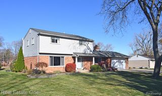 210 Lange Drive, Troy, MI 48098