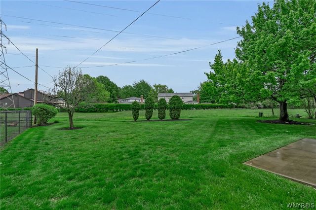 15 Cypress Court, Amherst, NY 14221
