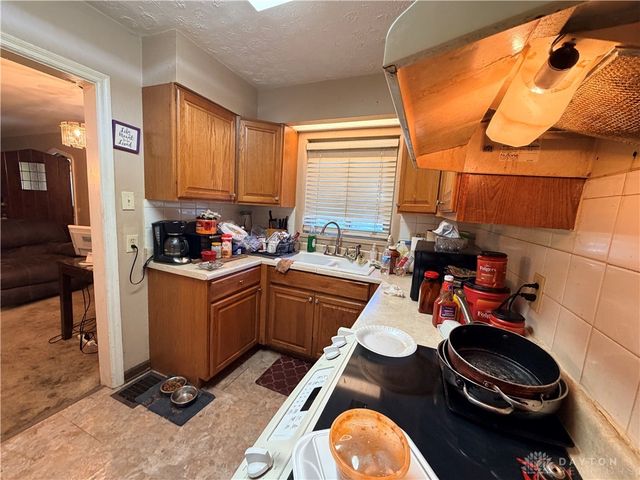 2433 Lynn Avenue, Dayton, OH 45406