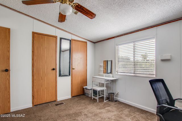 9390 W Henry Street, Tucson, AZ 85735