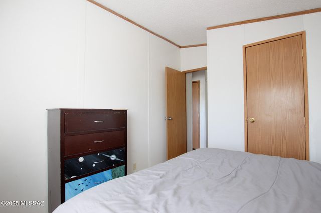 9390 W Henry Street, Tucson, AZ 85735