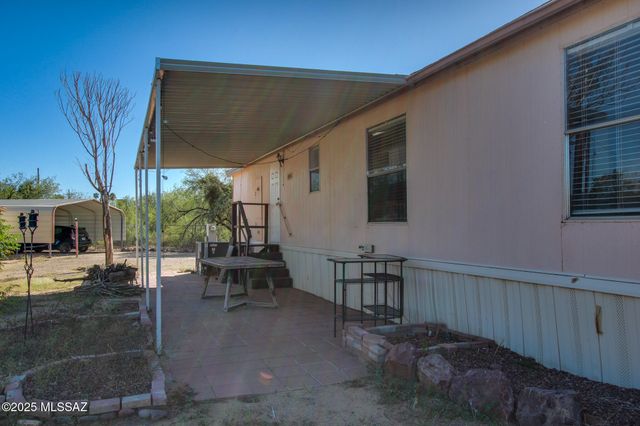 9390 W Henry Street, Tucson, AZ 85735