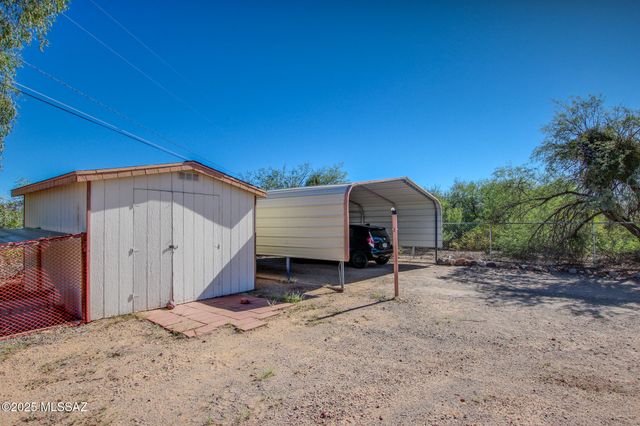 9390 W Henry Street, Tucson, AZ 85735