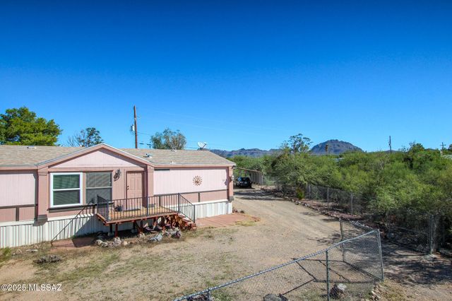 9390 W Henry Street, Tucson, AZ 85735