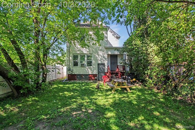300 E Euclid Street, Detroit, MI 48202