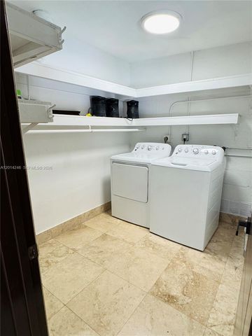 8320 NW 180th St, Hialeah, FL 33015