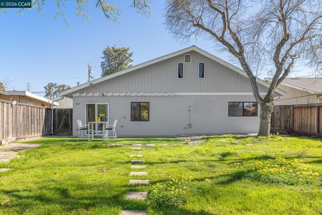 4216 Irene Dr, Martinez, CA 94553