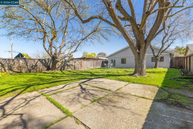 4216 Irene Dr, Martinez, CA 94553