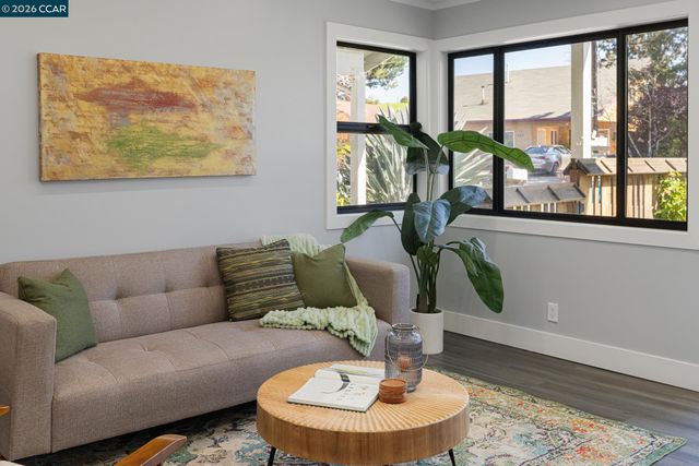 4216 Irene Dr, Martinez, CA 94553